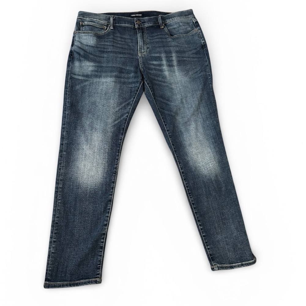 Lucky Brand Men’s Straight Leg Jeans 38x32 Medium Wash | Classic Fit - Picture 2 of 12